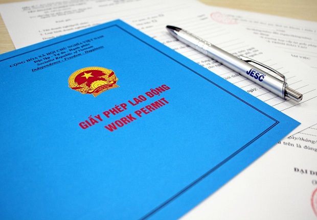 thủ tục xin cấp lai giấy phép lao động